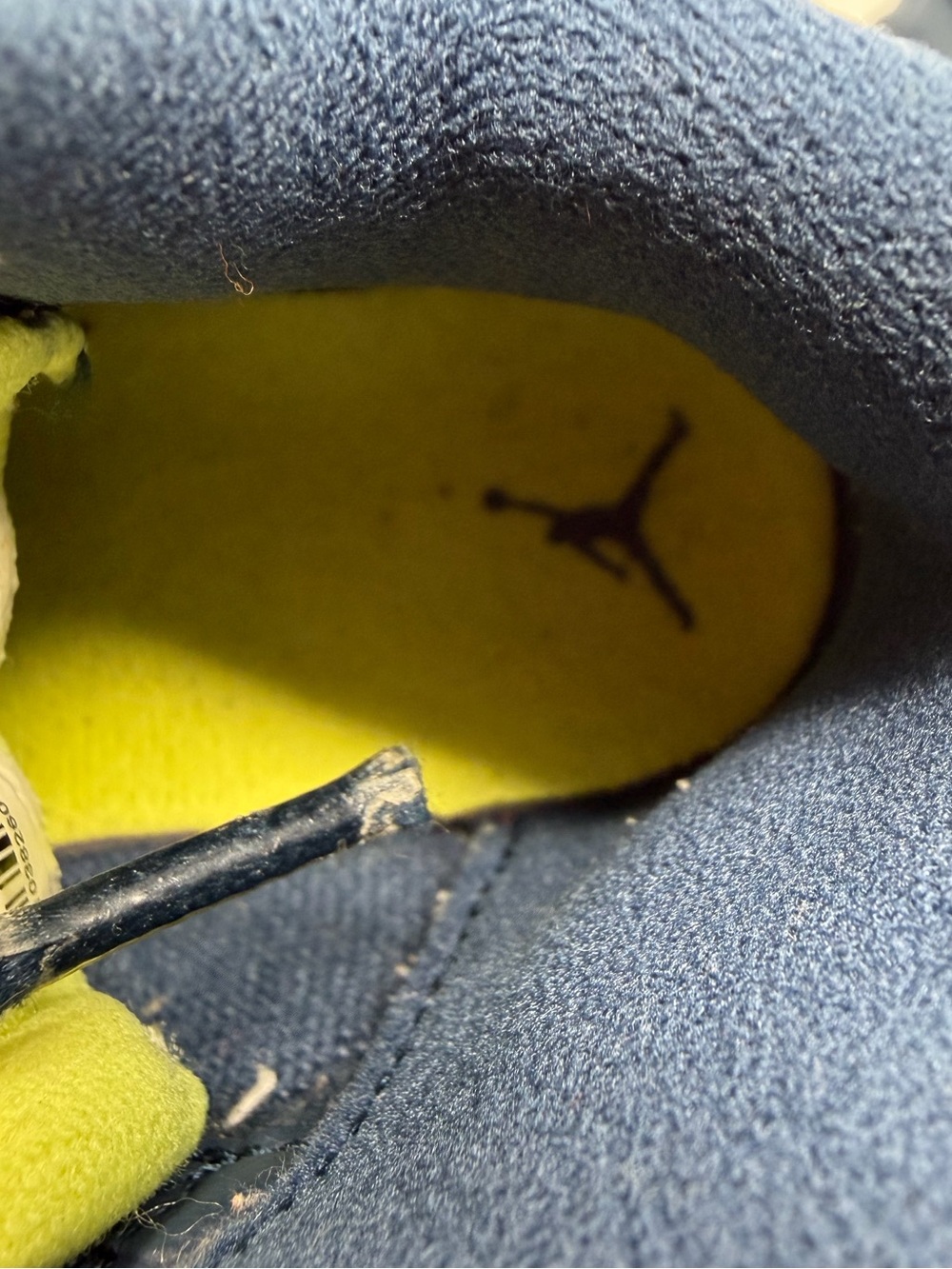 Jordan Kids Navy and Yellow Retro Sneakers Sz. 6c - Picture 2 of 9